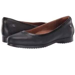 Black Non-Slip Flats